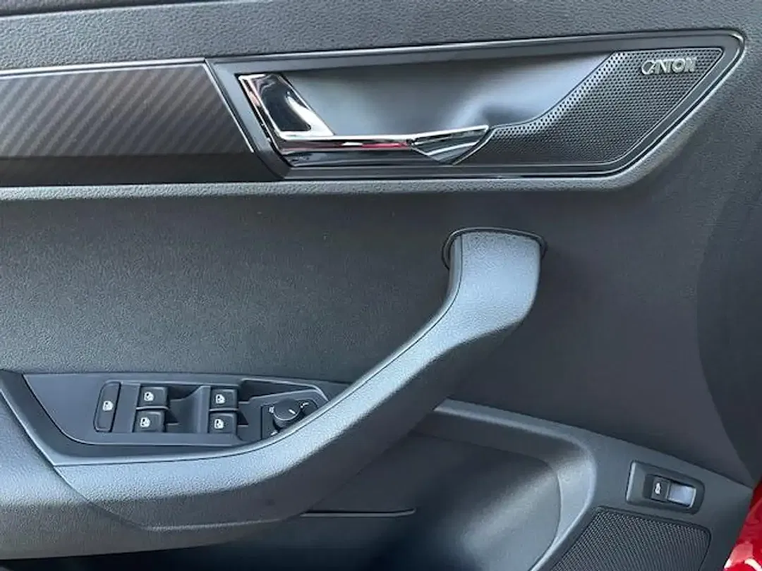 Skoda Karoq - Thumbnail 3