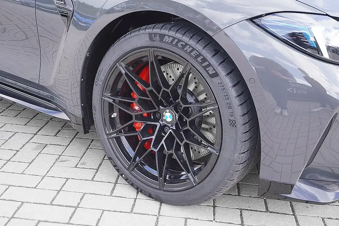BMW M3 - Thumbnail 2