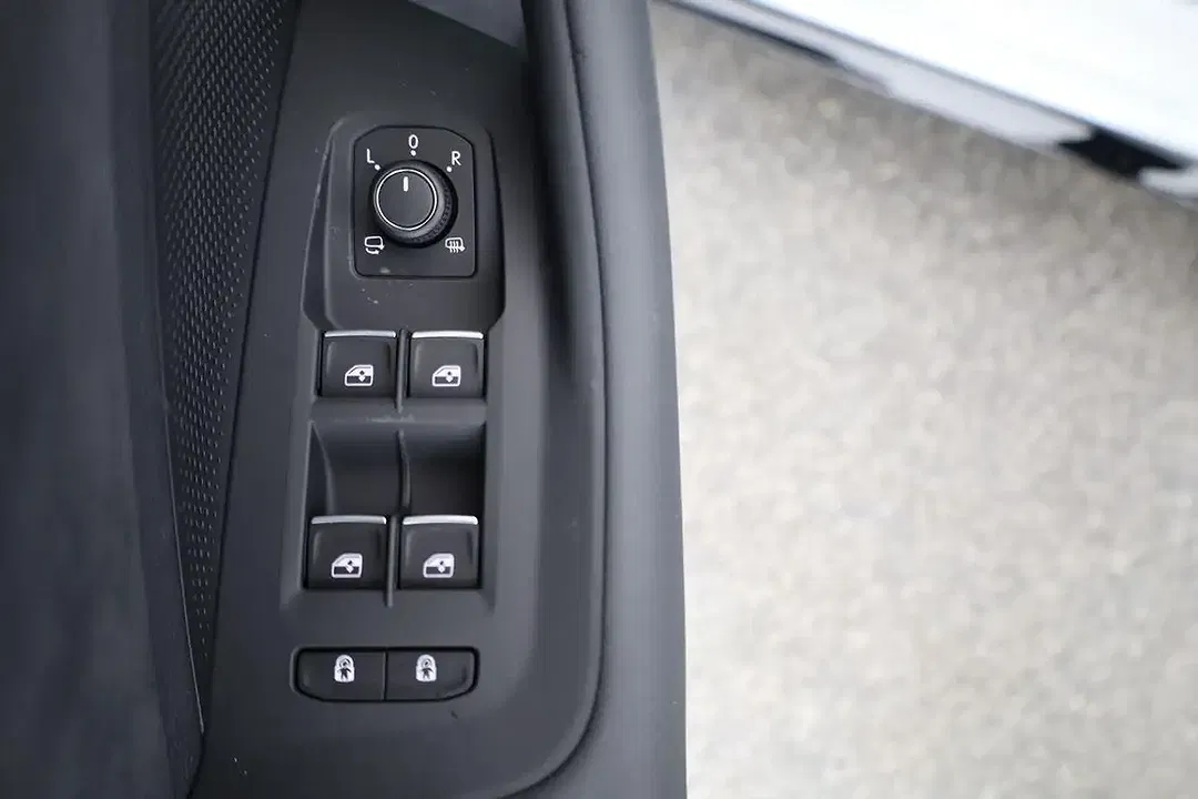 Volkswagen Passat Variant - Thumbnail 9
