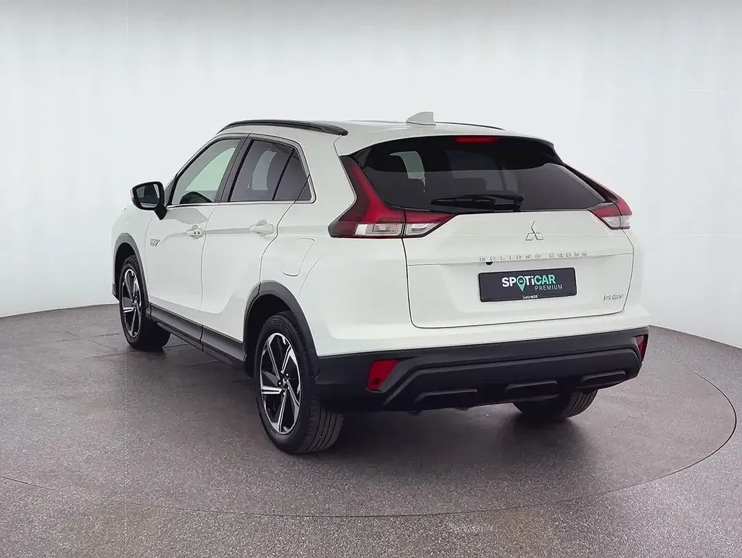 Mitsubishi Eclipse Cross - Thumbnail 5