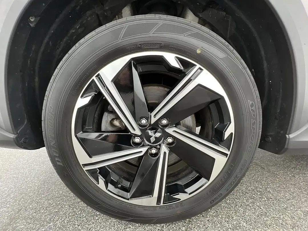 Mitsubishi Eclipse Cross - Thumbnail 6