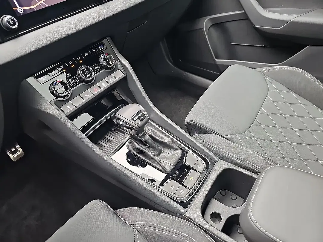 Skoda Karoq - Thumbnail 12