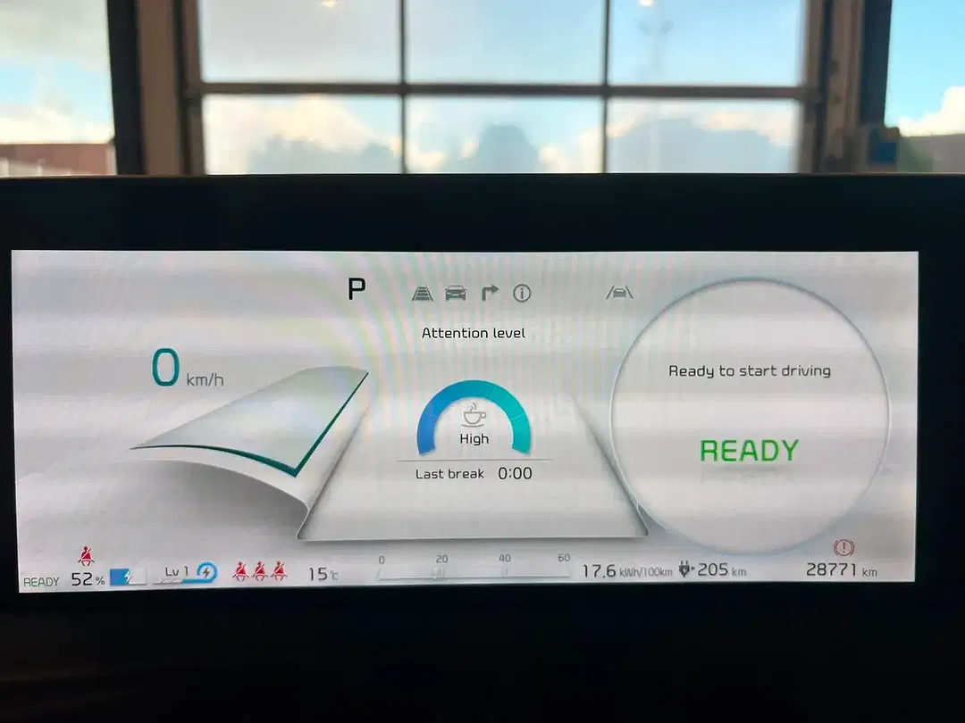 Kia EV6 - Thumbnail 7