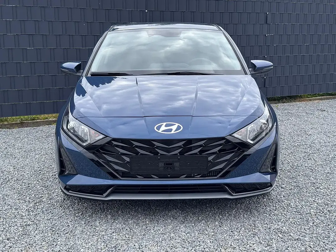 Hyundai i20 - Thumbnail 3
