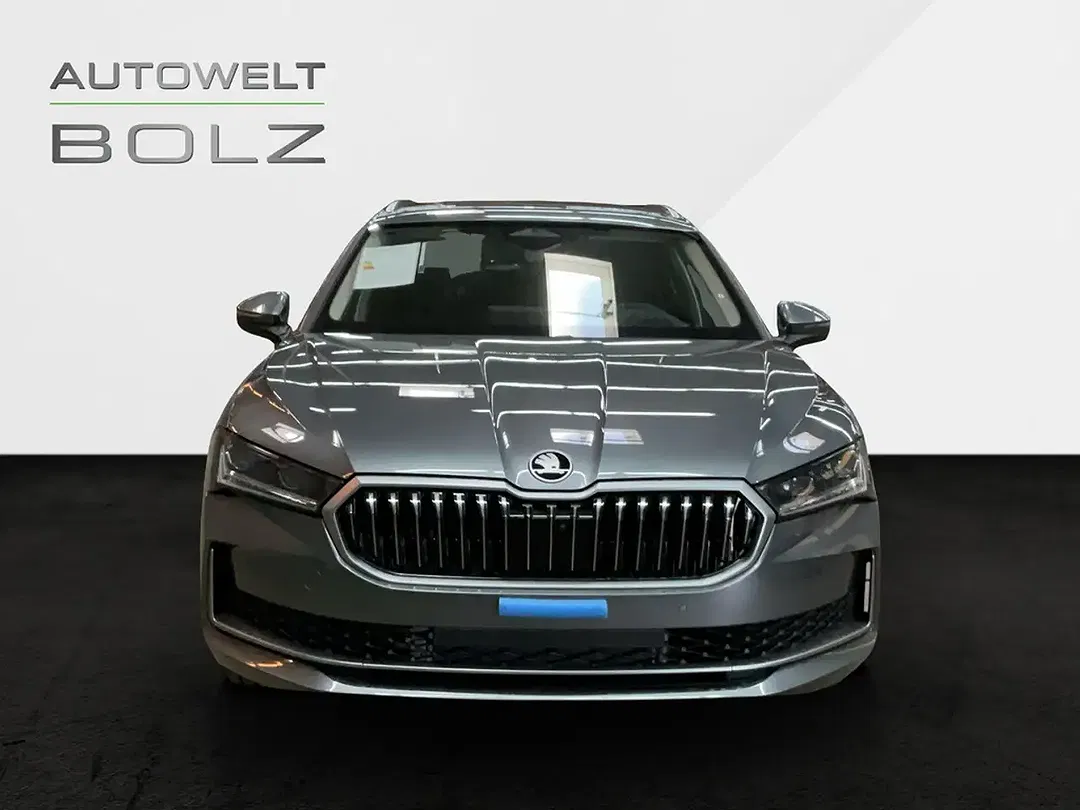 Skoda Superb - Thumbnail 1