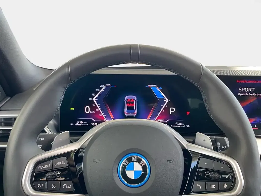 BMW 330 - Thumbnail 13
