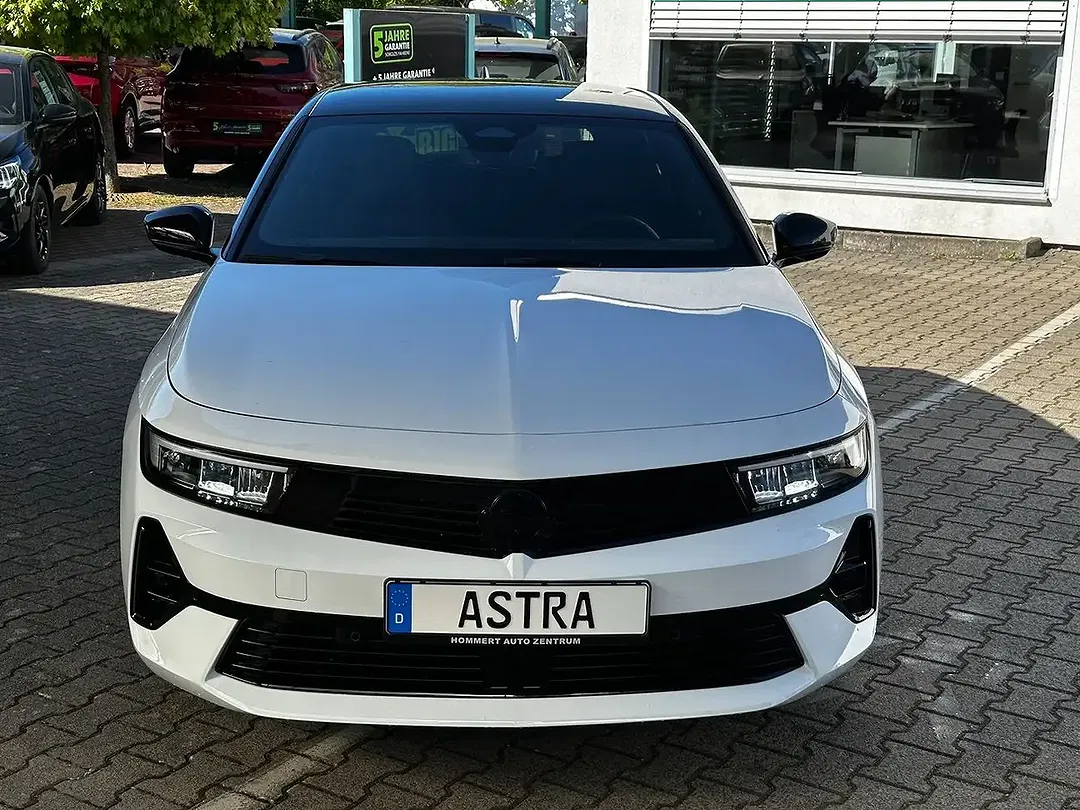 Opel Astra - Thumbnail 2