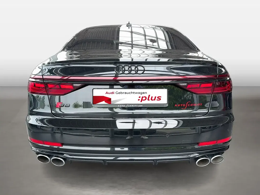 Audi S8 - Thumbnail 3