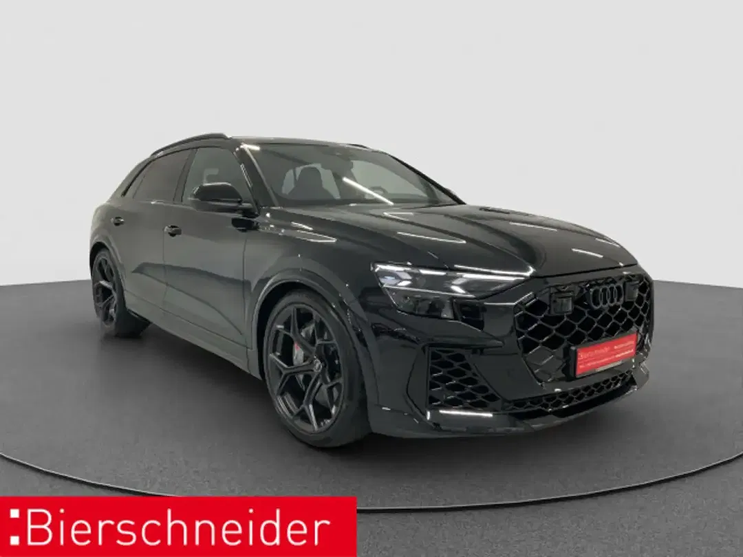 Audi RS Q8 - Thumbnail 3