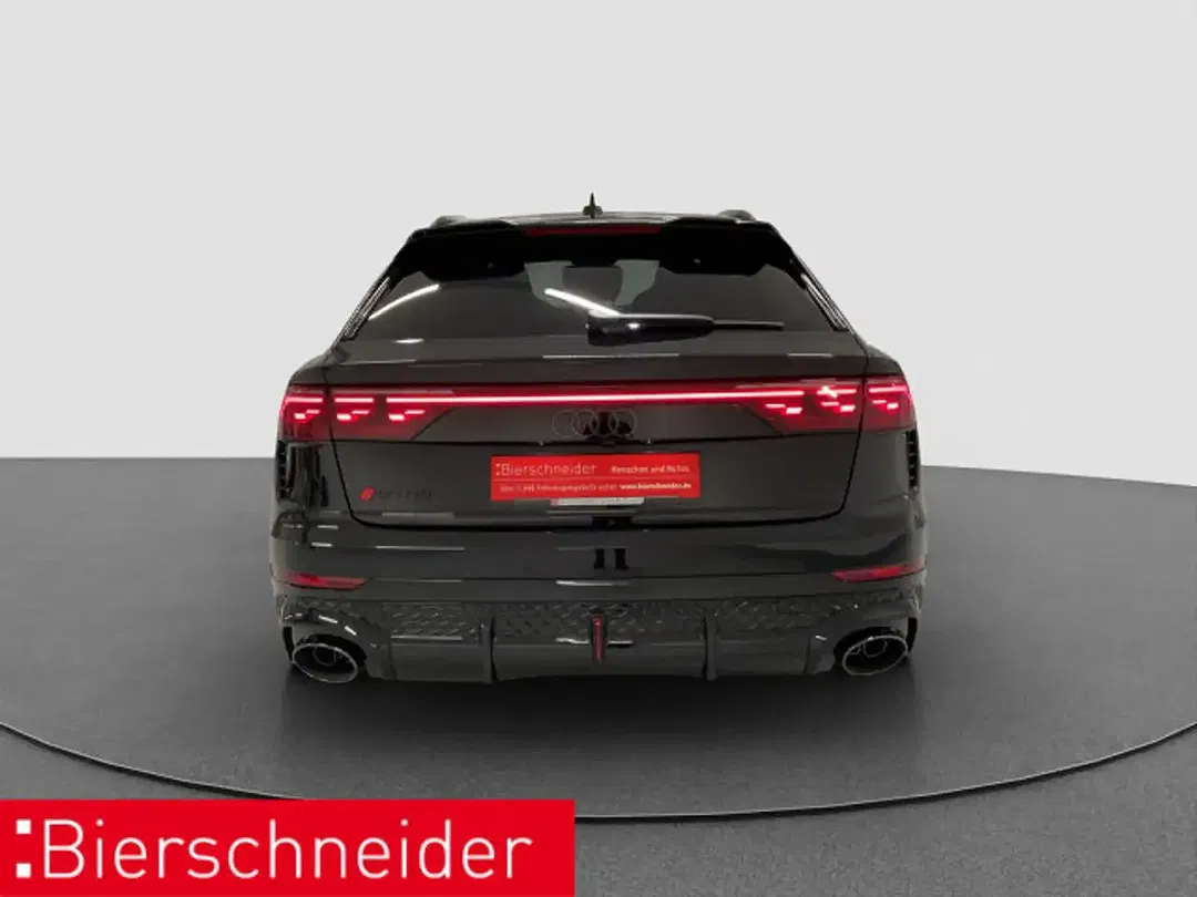 Audi RS Q8 - Thumbnail 4