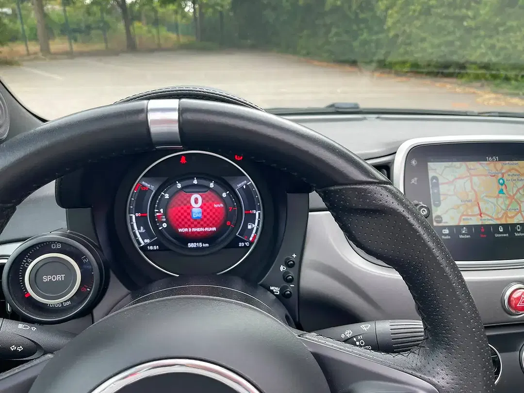 Abarth 500C - Thumbnail 10