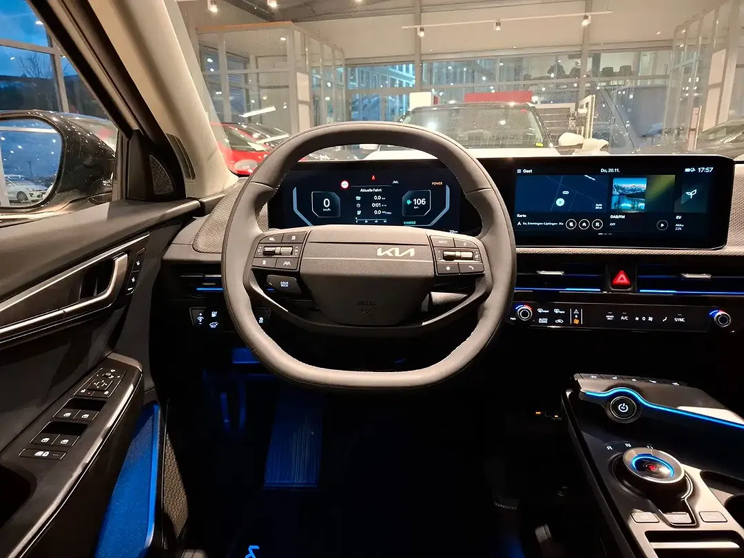Kia EV6 - Thumbnail 14