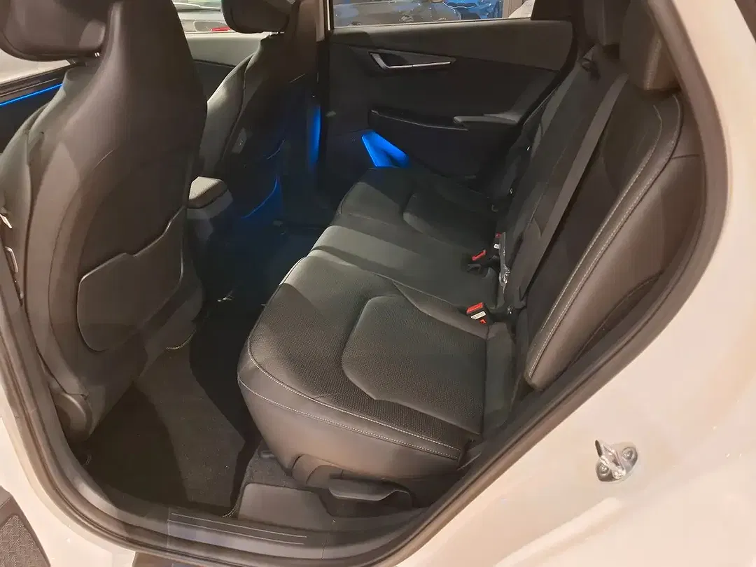 Kia EV6 - Thumbnail 4