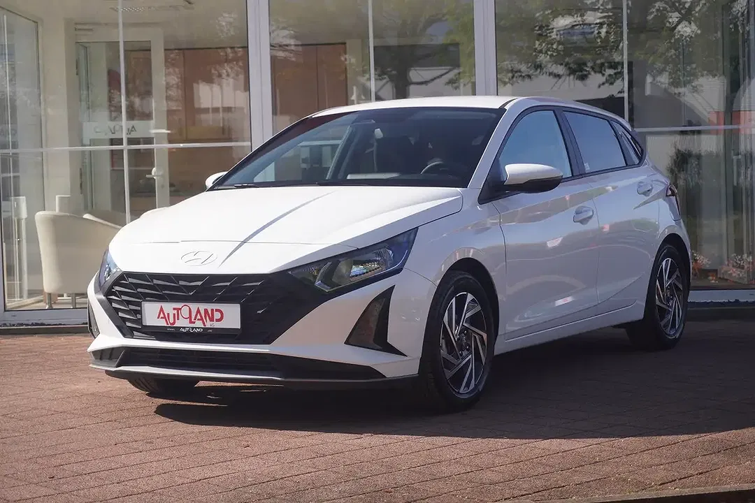 Hyundai i20 - Thumbnail 1