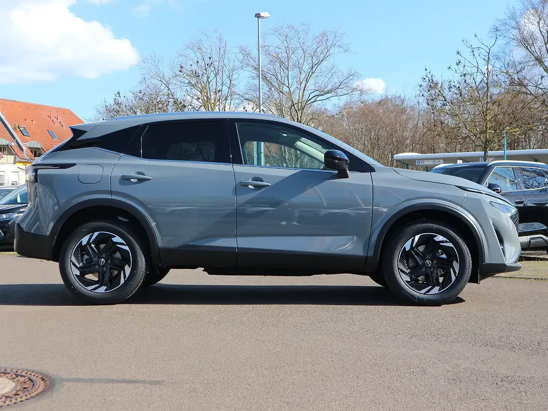 Nissan Qashqai - Thumbnail 8