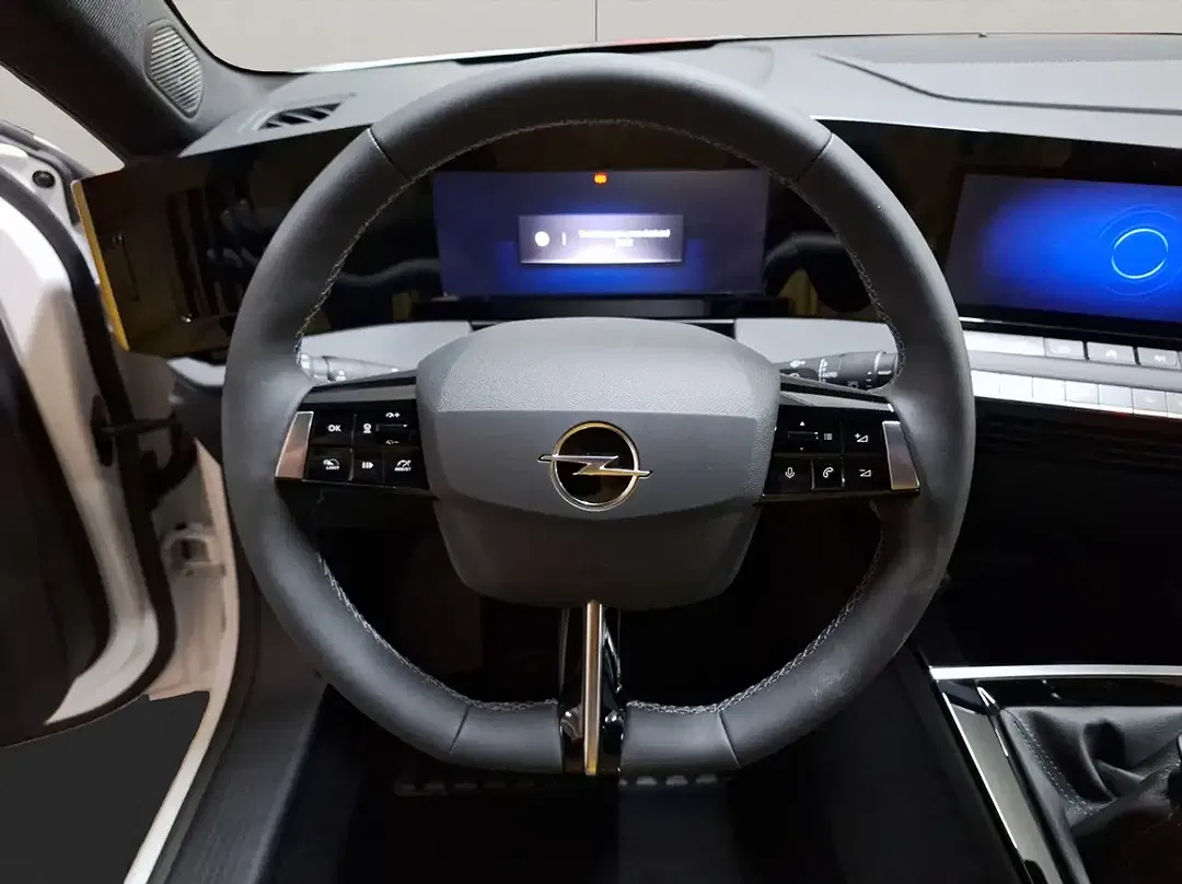 Opel Astra - Thumbnail 8