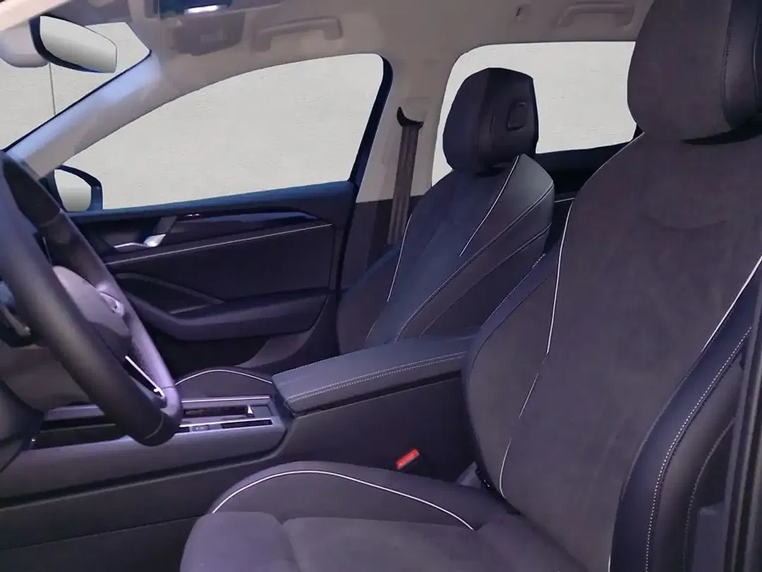 Volkswagen Passat Variant - Thumbnail 10