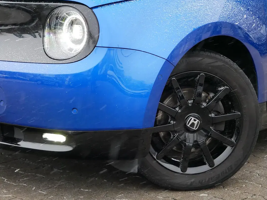 Honda e - Thumbnail 3