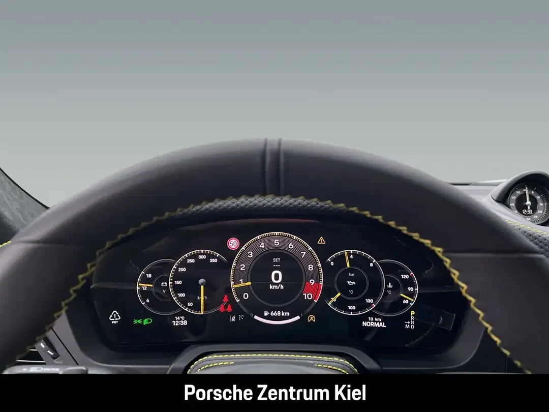 Porsche 992 - Thumbnail 12