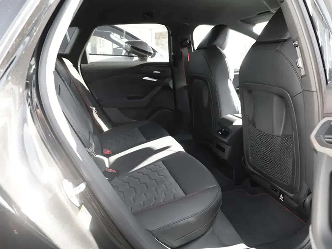 Audi A6 - Thumbnail 6
