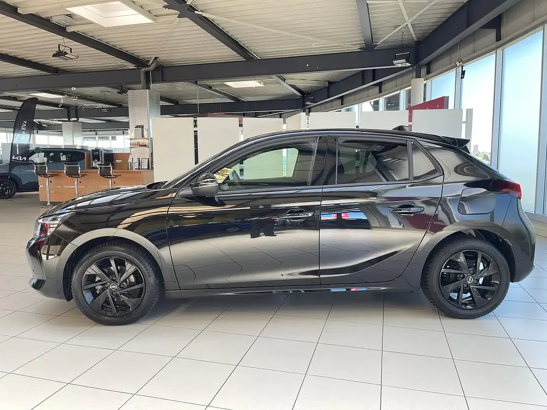 Opel Corsa - Thumbnail 3