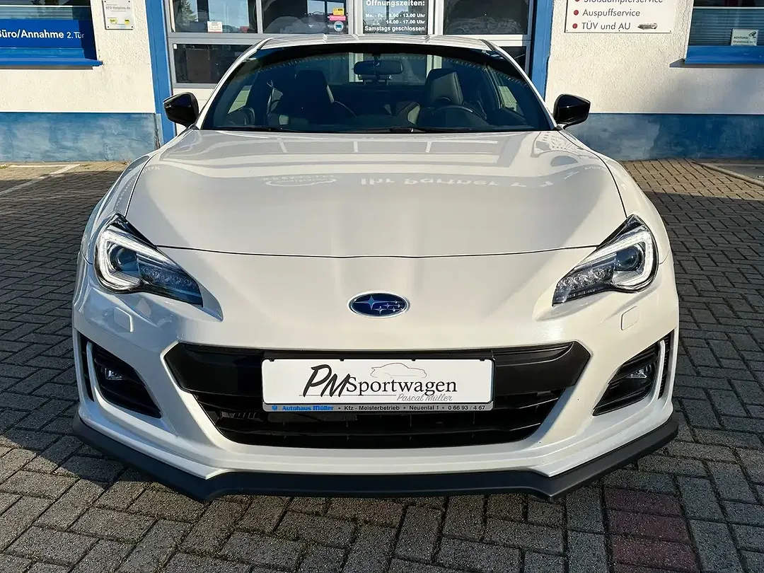 Subaru BRZ - Thumbnail 2