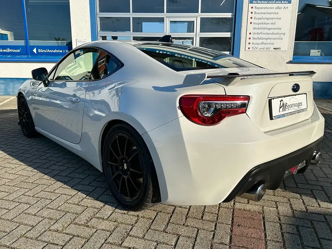 Subaru BRZ - Thumbnail 5