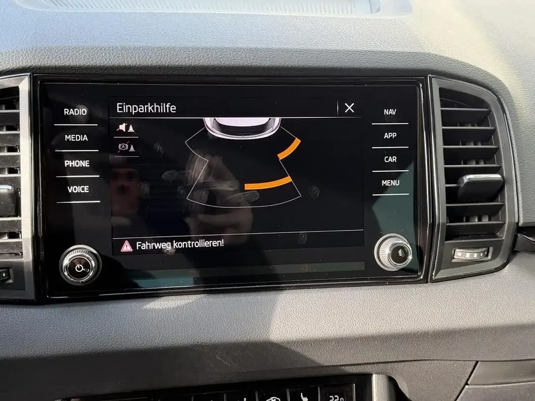 Skoda Karoq - Thumbnail 12