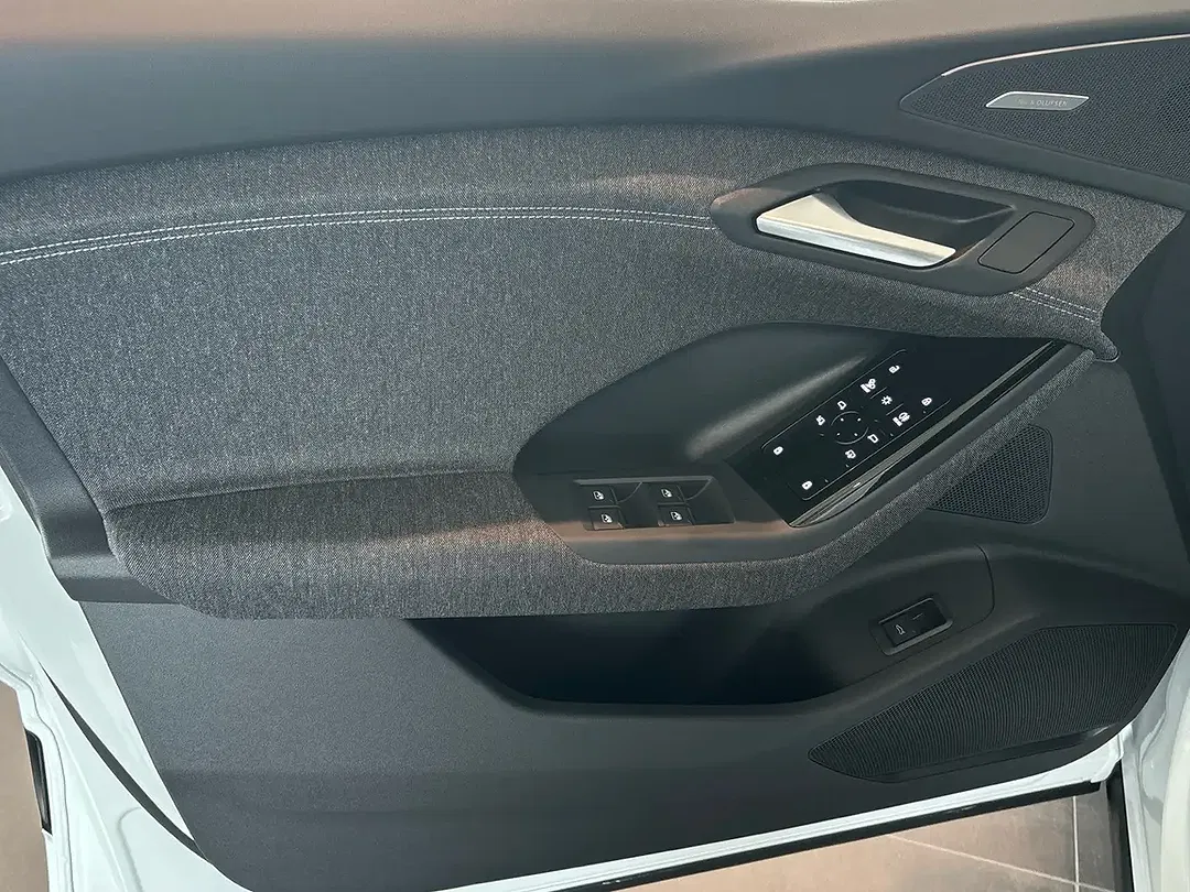 Audi Q6 e-tron - Thumbnail 12