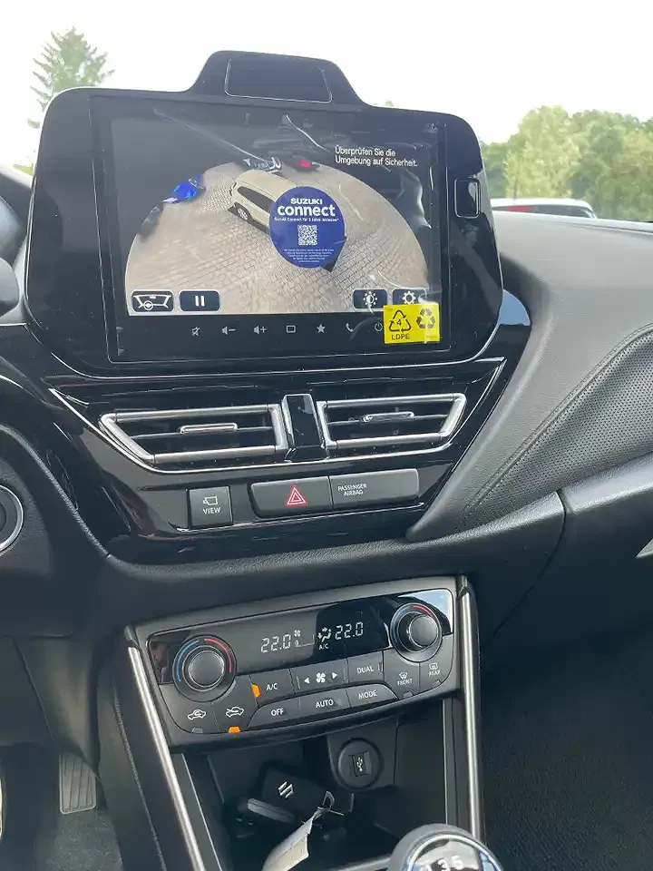 Suzuki SX4 S-Cross - Thumbnail 6