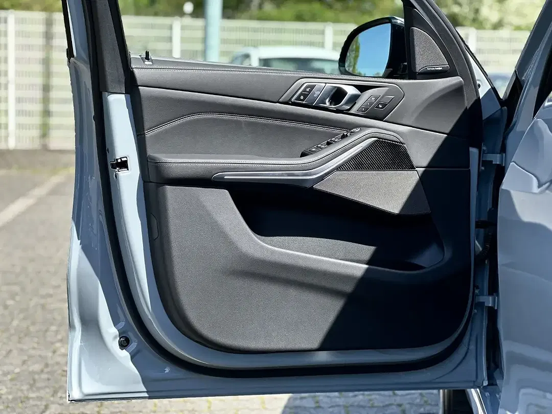 BMW X5 - Thumbnail 10