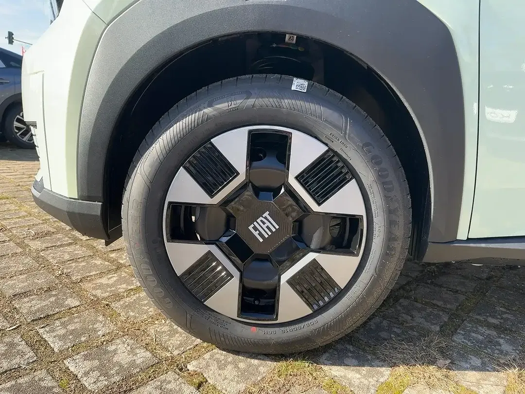 Fiat Grande Panda - Thumbnail 12