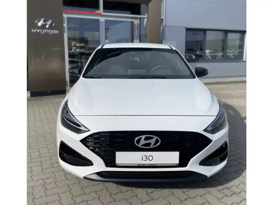 Hyundai i30 - Thumbnail 2
