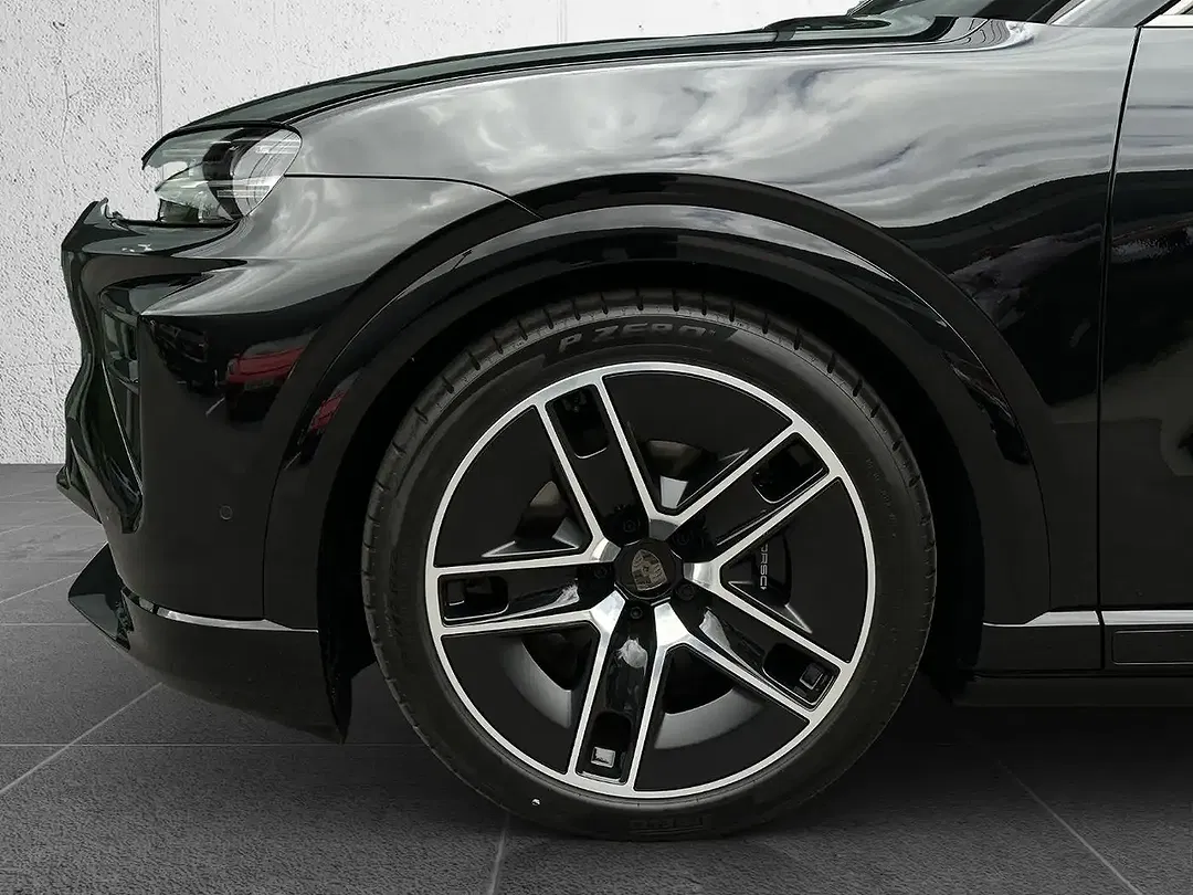Porsche Cayenne - Thumbnail 6