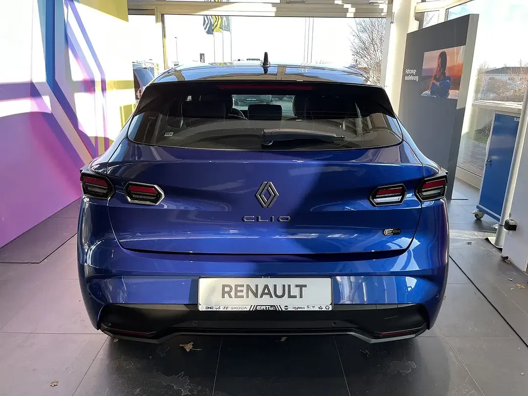 Renault Clio - Thumbnail 13