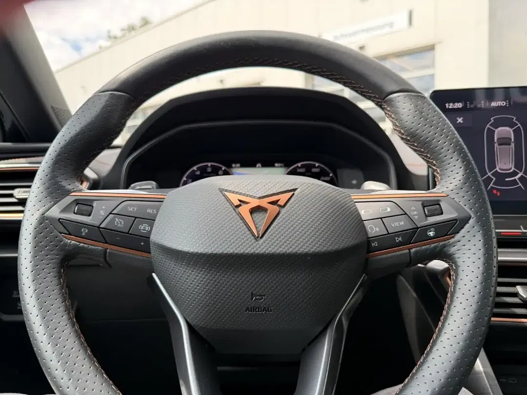 CUPRA Leon - Thumbnail 6