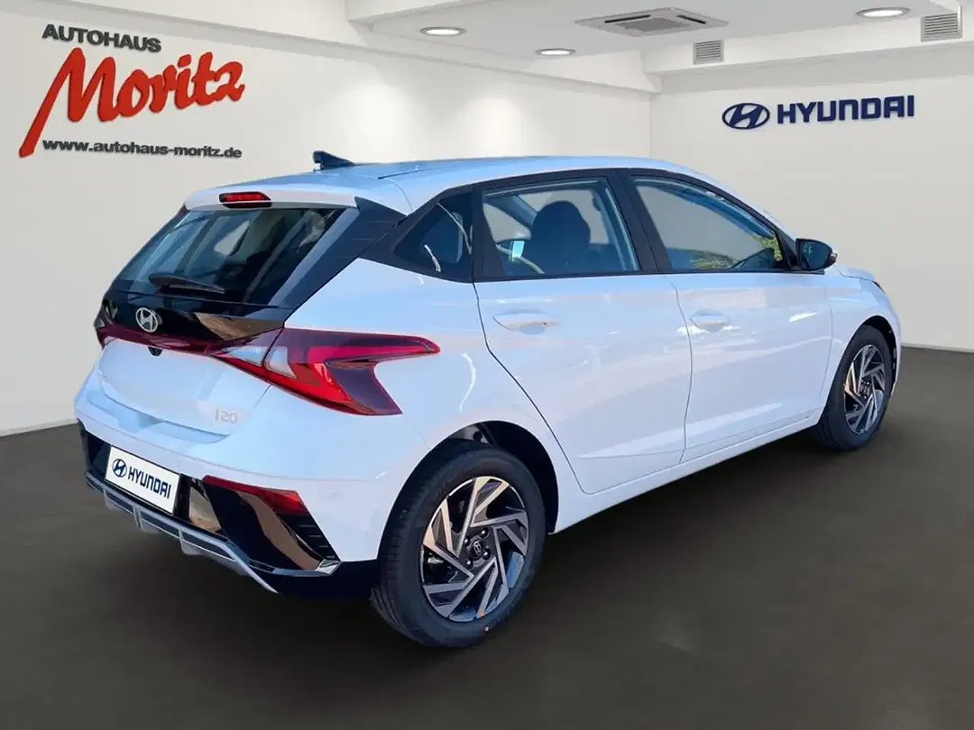 Hyundai i20 - Thumbnail 3