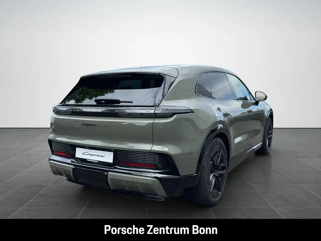 Porsche Cayenne - Thumbnail 5