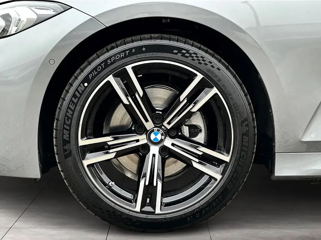 BMW 320 - Thumbnail 6