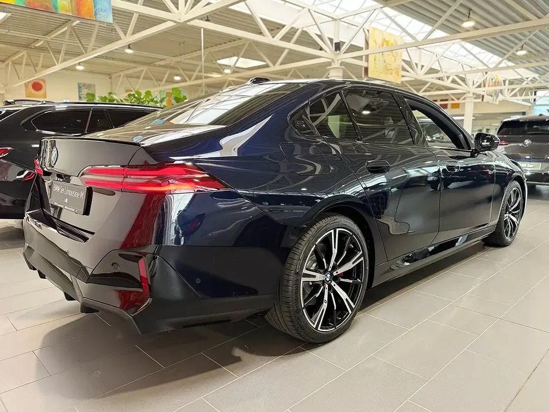 BMW 530 - Thumbnail 3