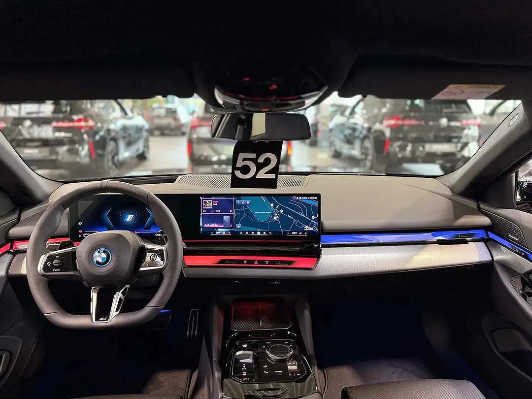BMW 530 - Thumbnail 8