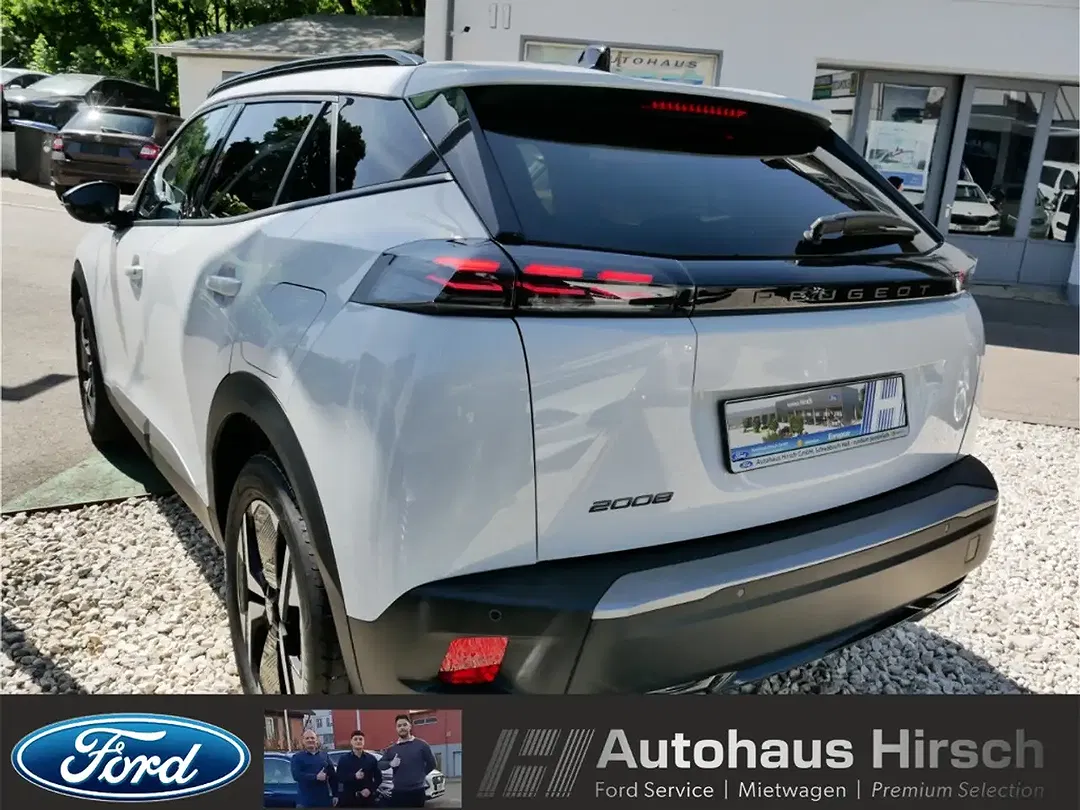 Peugeot 2008 - Thumbnail 4