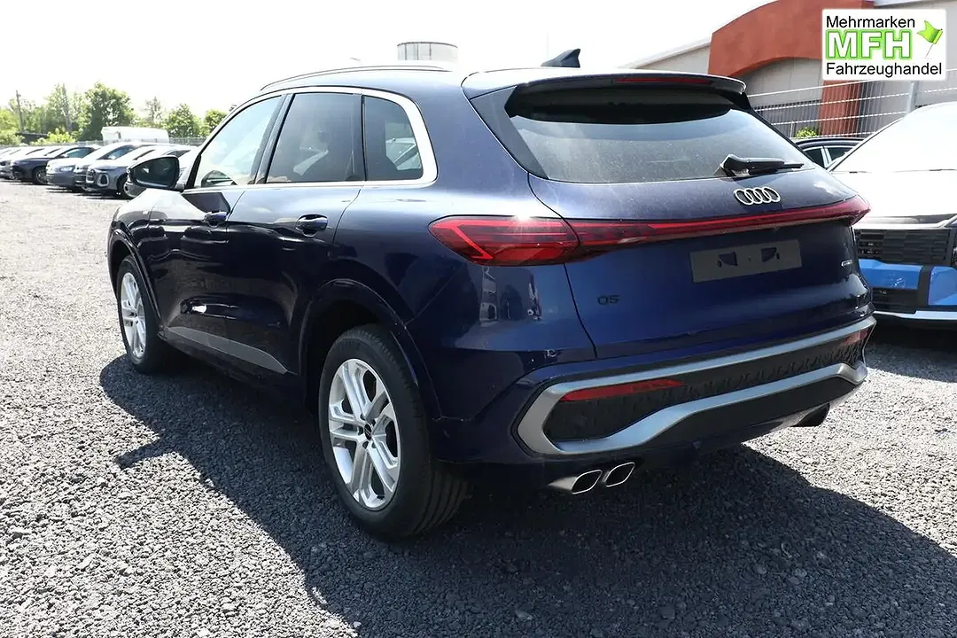Audi Q5 - Thumbnail 3