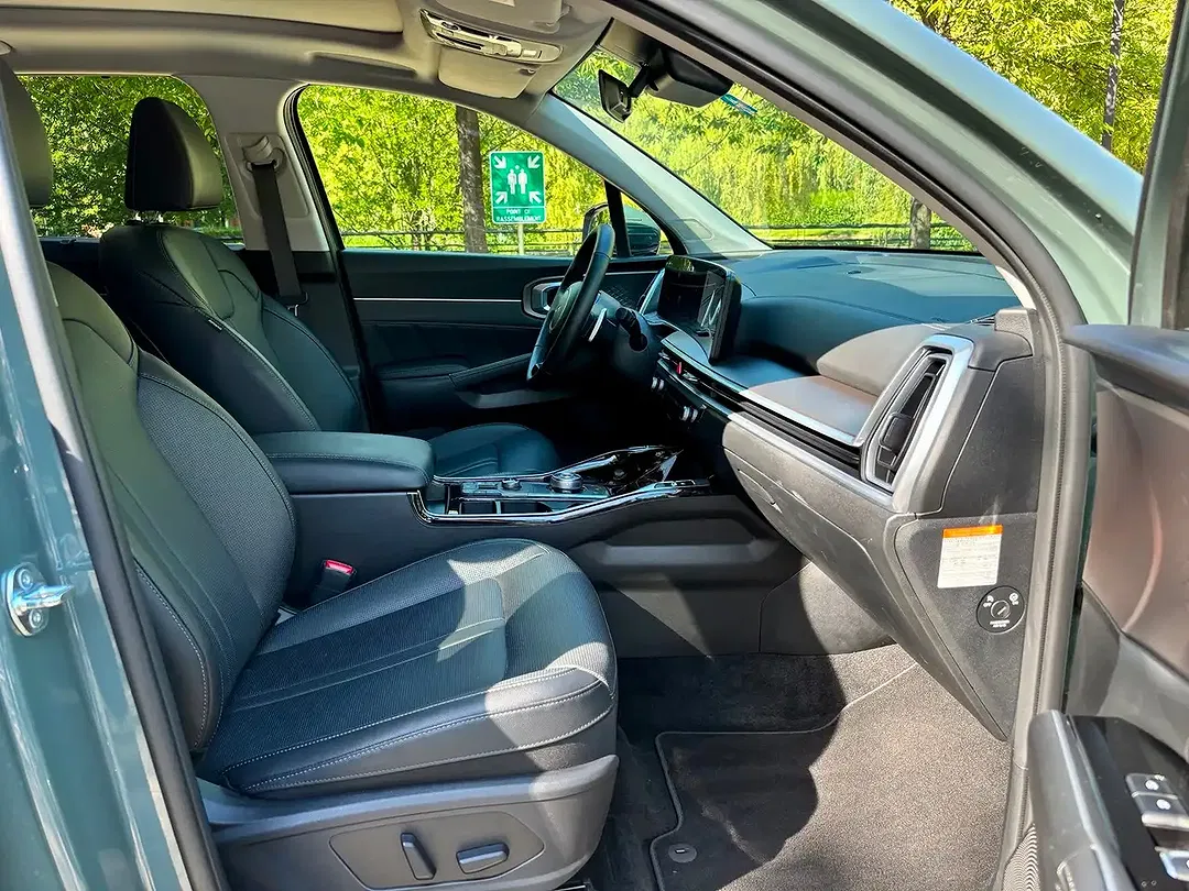 Kia Sorento - Thumbnail 15