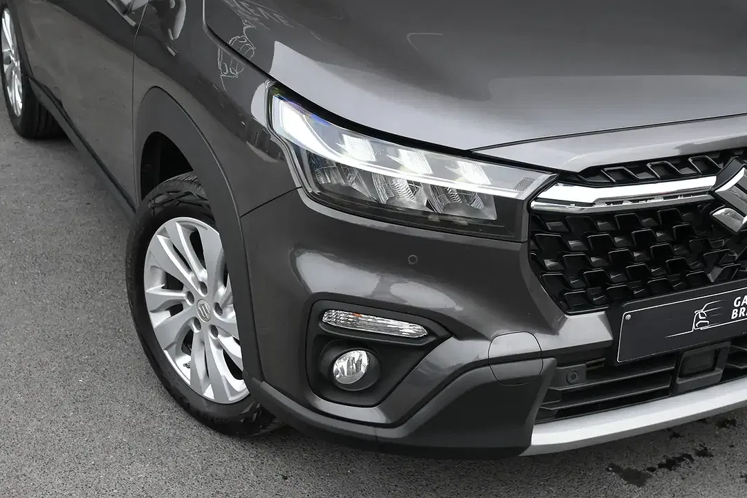 Suzuki SX4 S-Cross - Thumbnail 3