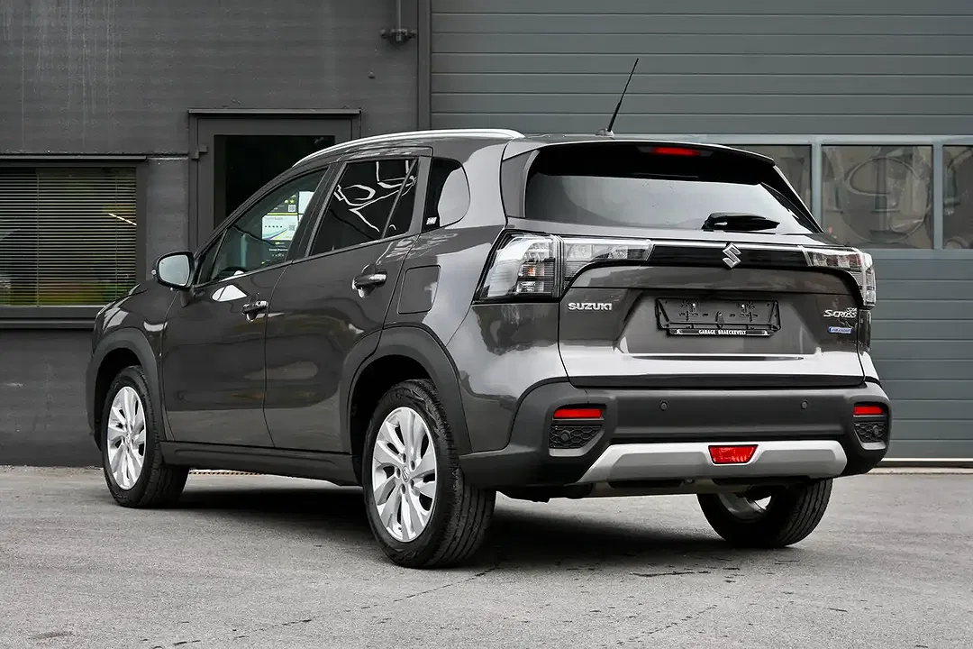 Suzuki SX4 S-Cross - Thumbnail 5
