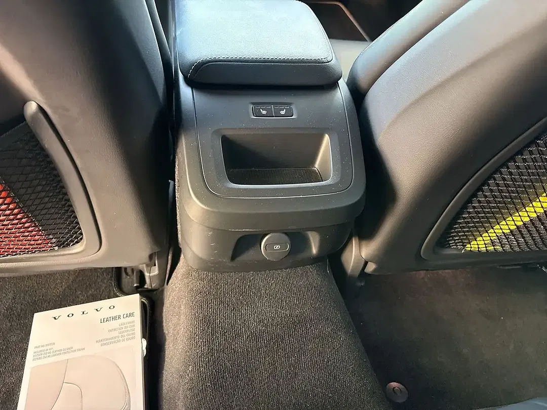 Volvo S60 - Thumbnail 8