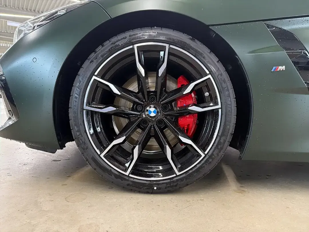 BMW Z4 - Thumbnail 13