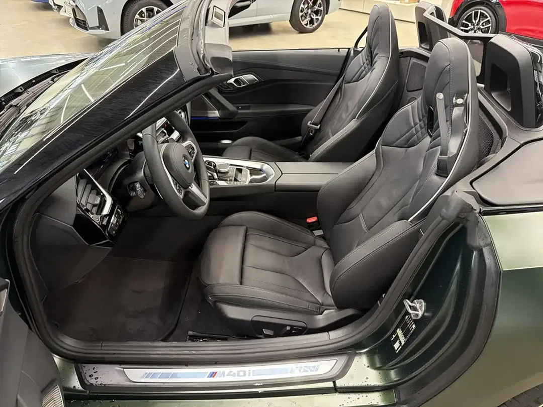 BMW Z4 - Thumbnail 14