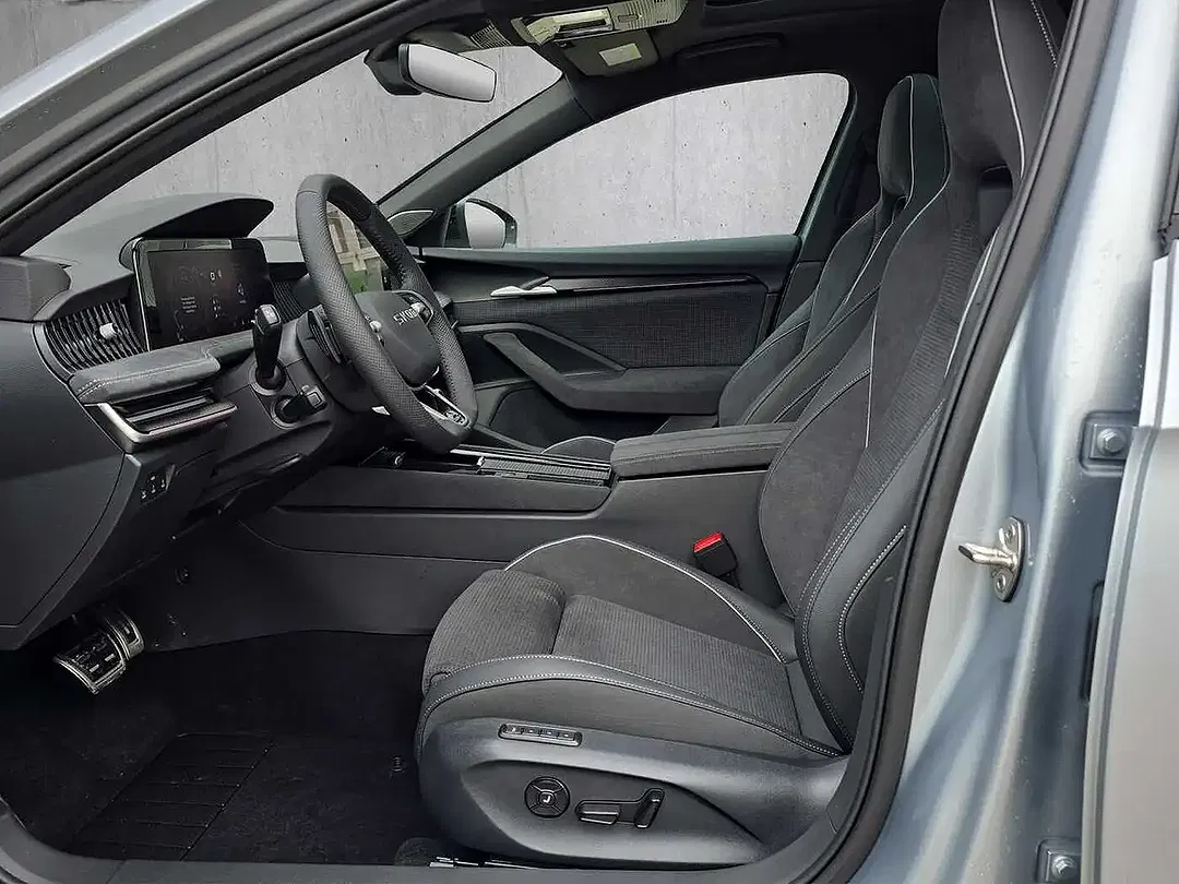 Skoda Superb - Thumbnail 8